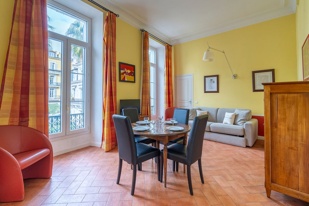 Le 10 Jean Daumas avec 1 Chambre et Balcon