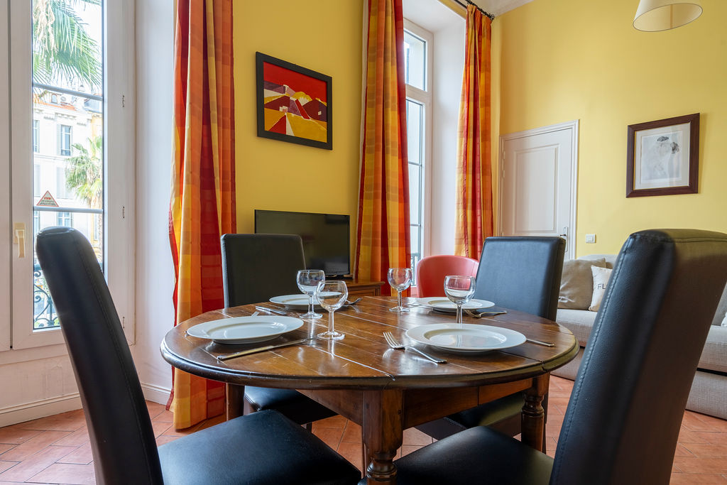 Le 10 Jean Daumas avec 1 Chambre et Balcon