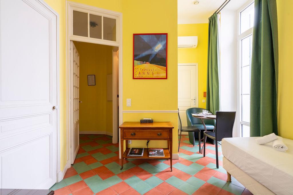Le 10 Jean Daumas Studio avec 2 Balcons