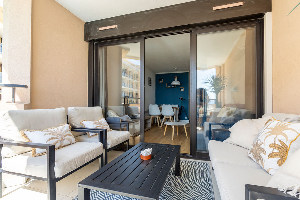 L’Azur avec terrasse vue mer et Esterel, piscine