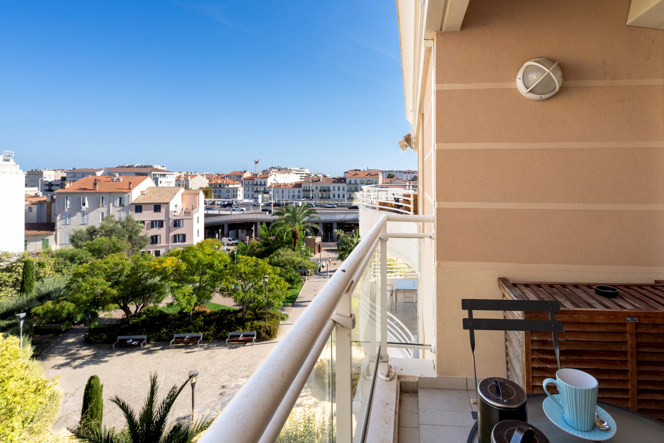 Le Studio du Park avec terrasse et garage