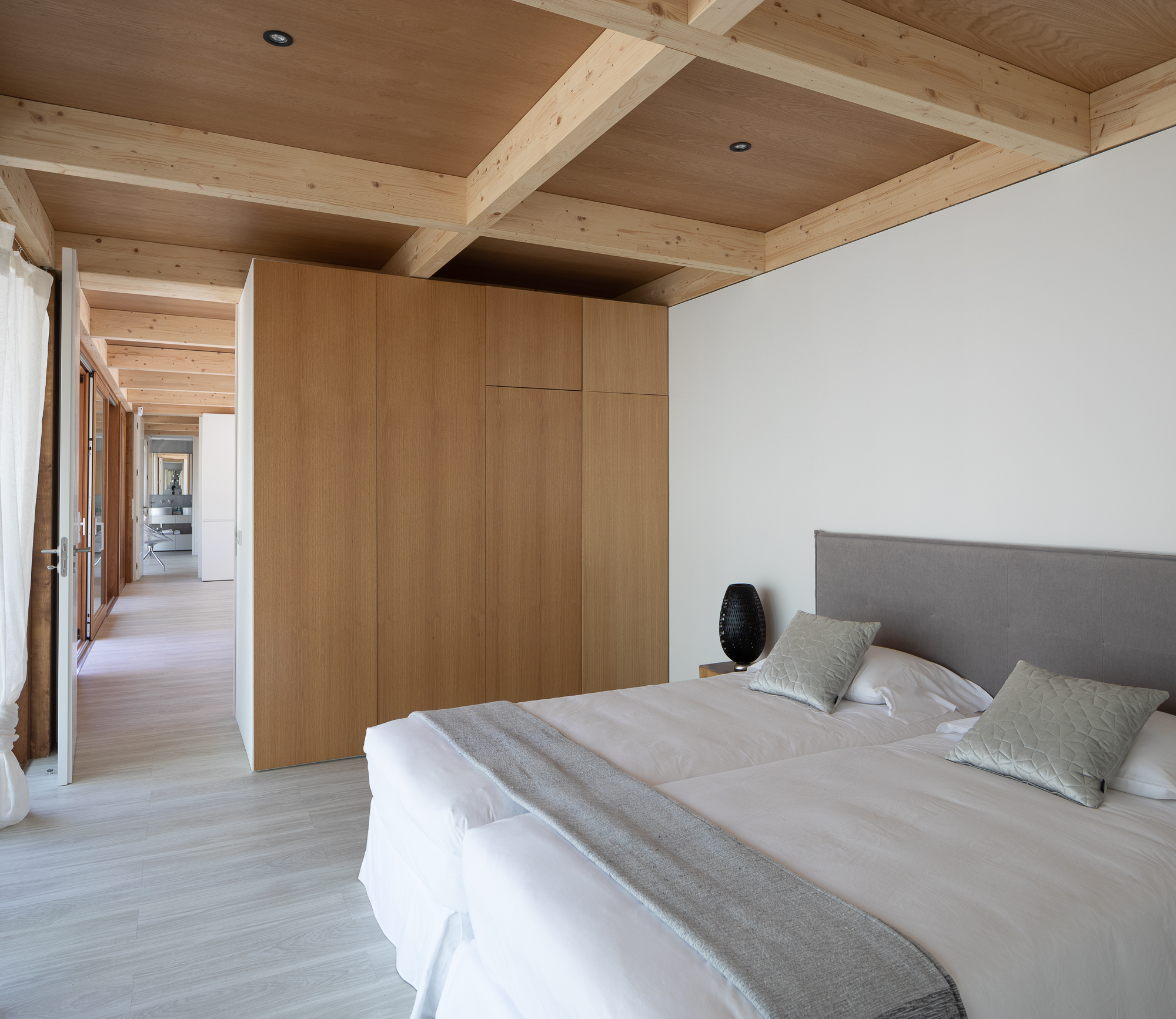 Casa da Floresta:  Eco-Design Villa,  Panoramic Views & Jacuzzi in Nature