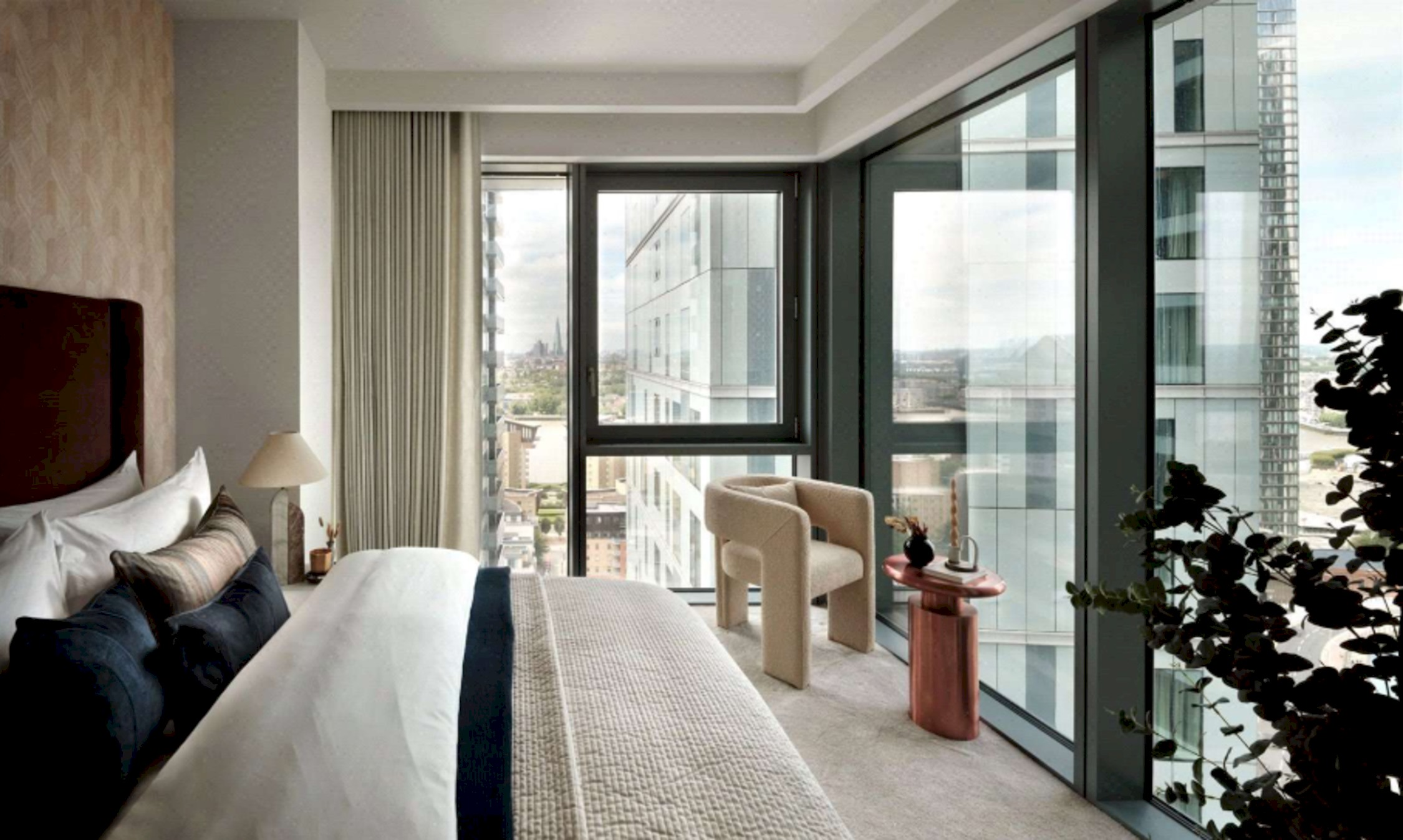 View Crestview Luxury Six Sleeper Skyline View Apartment in Aspen Consort Place, Marsh Wall, Canary Wharf E149XQ Crestview Luxury Six Sleeper Skyline View Apartment in Aspen Consort Place, Marsh Wall, Canary Wharf E149XQ - Property image 12 - VivreStays