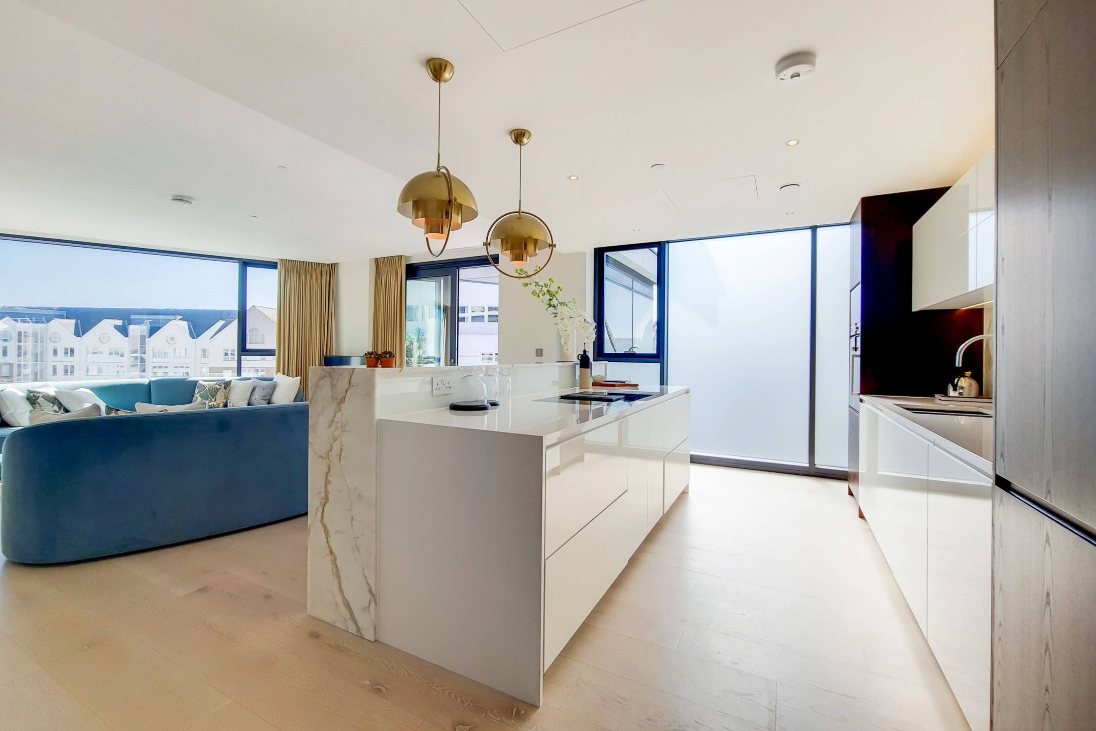 Elegant Chelsea Island Four Bedroom Apartment with Panoramic Views in Chelsea Waterfront, Chelsea SW10 0SW - Property image 16 - VivreStays