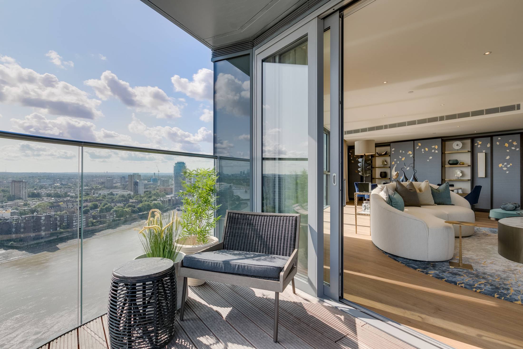 Chelsea Creek Two Bedroom / Two Bathroom Apartment in Chelsea Harbour Dr, London SW6 2GH - Property image 6 - VivreStays