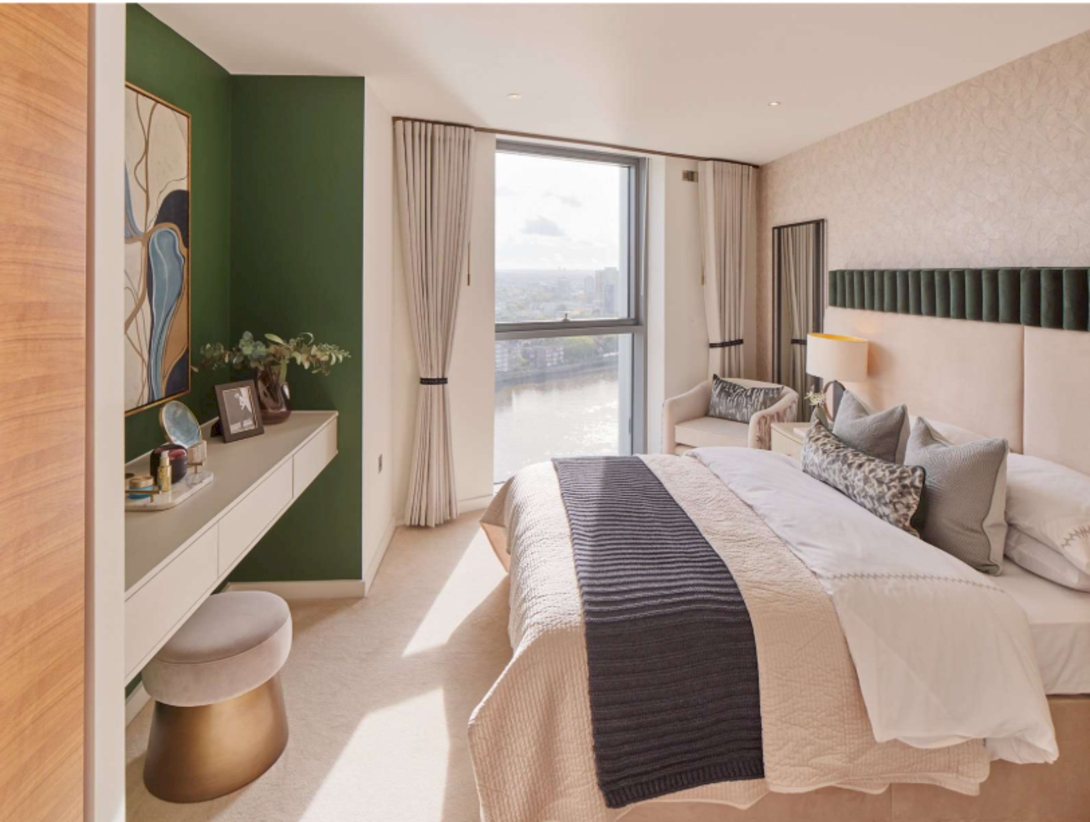 Chelsea Creek Modern Three Bedroom Apartment in Chelsea Harbour Dr, London SW6 2GH - Property image 11 - VivreStays