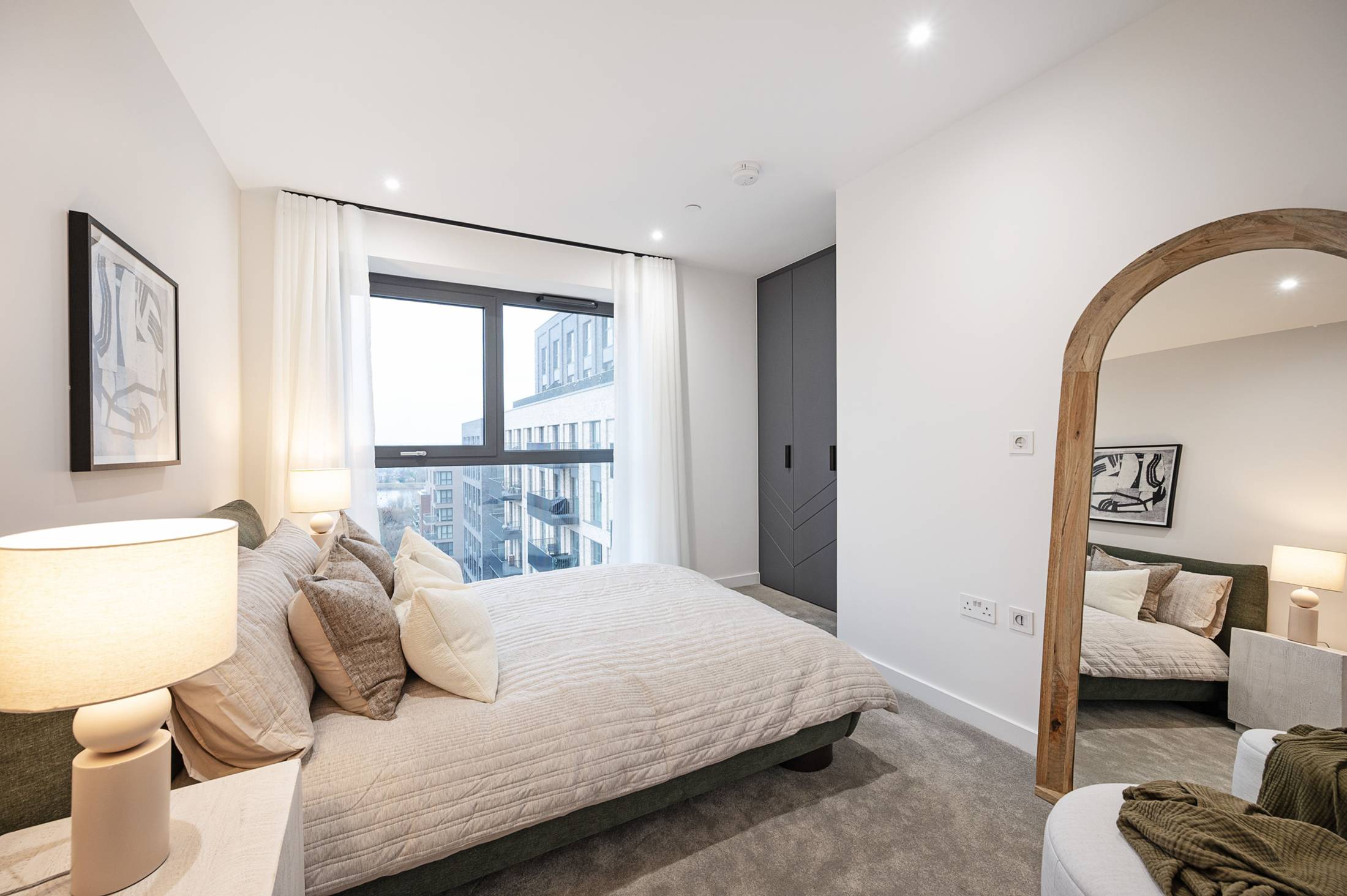 Executive Chelsea Waterfront Two Bedroom Home in Chelsea Waterfront, Chelsea SW10 0QD - Property image 49 - VivreStays
