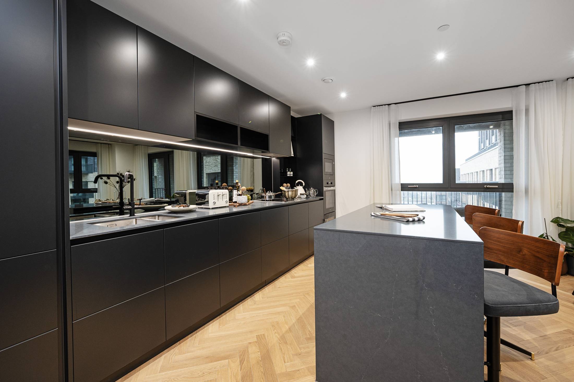 Executive Chelsea Waterfront Two Bedroom Home in Chelsea Waterfront, Chelsea SW10 0QD - Property image 55 - VivreStays