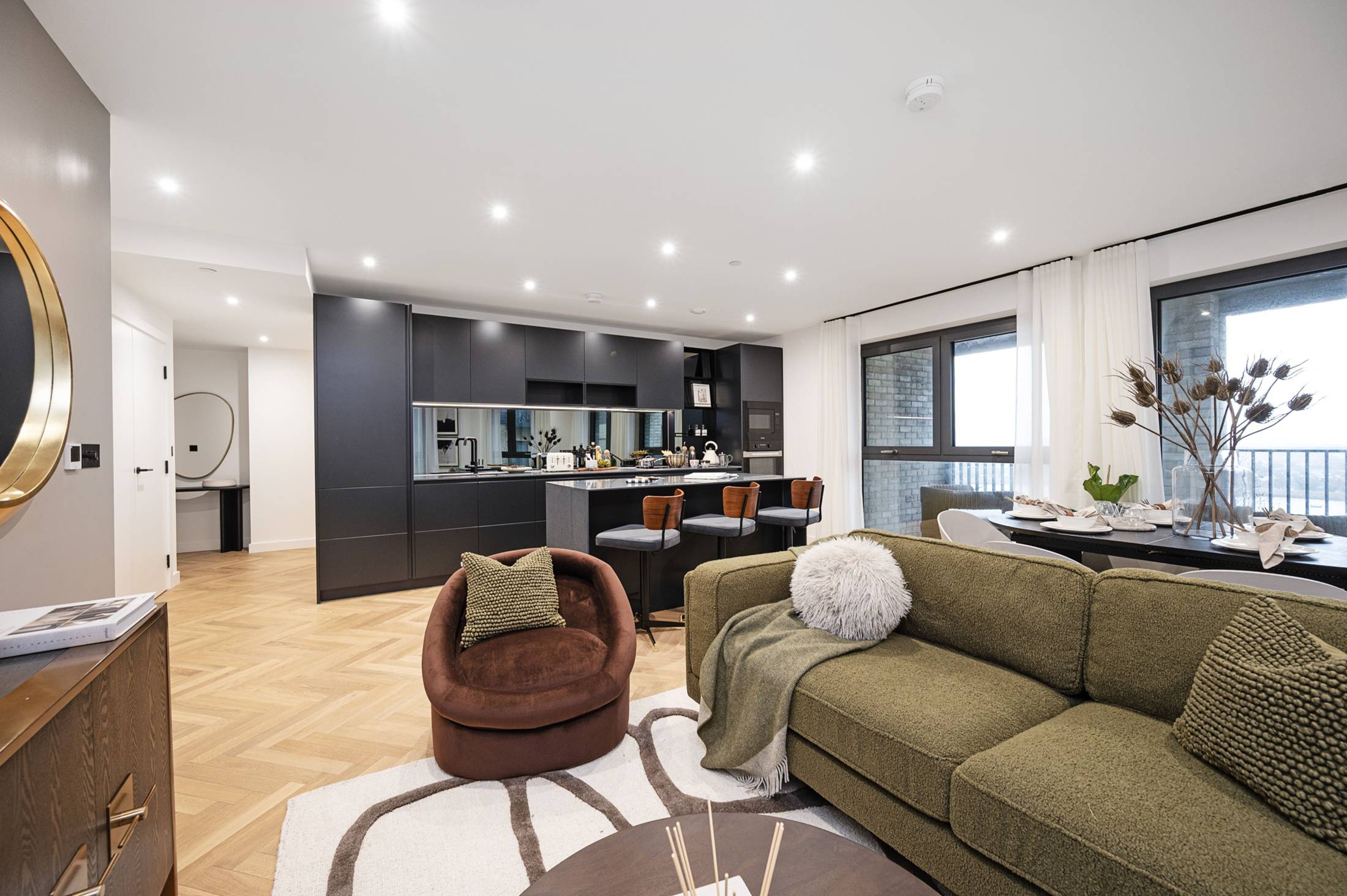 Executive Chelsea Waterfront Two Bedroom Home in Chelsea Waterfront, Chelsea SW10 0QD - Property image 56 - VivreStays
