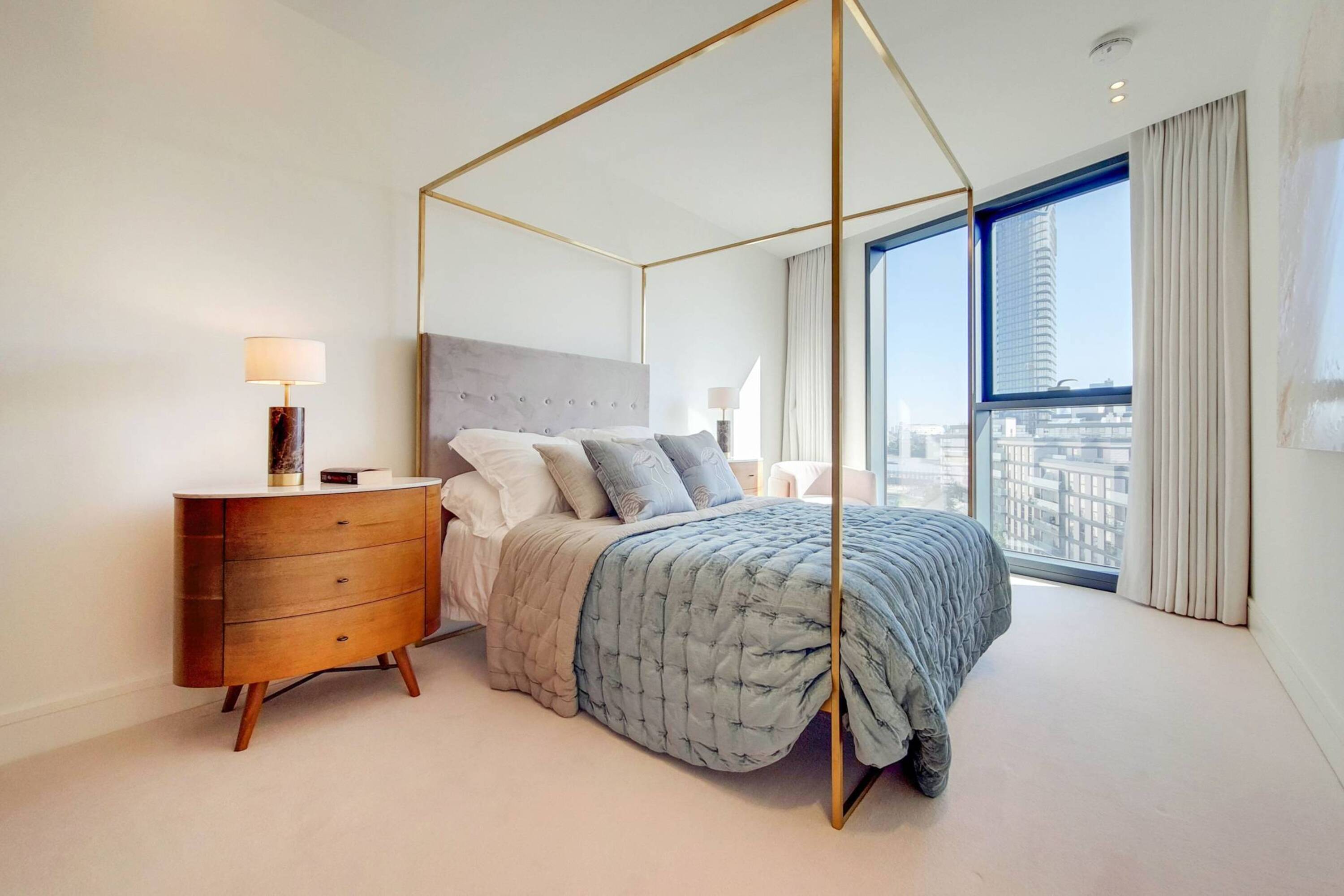 Chelsea Riverside Four Bedroom Penthouse. in Chelsea Waterfront, Chelsea SW10 0SW - Property image 28 - VivreStays