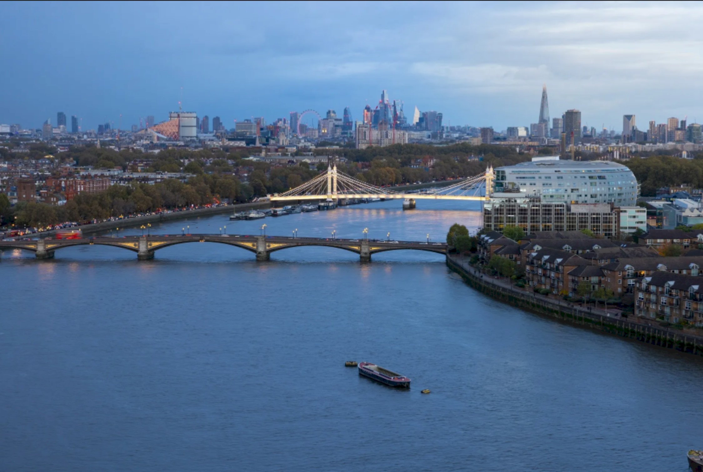 The London Penthouse Collection for up to Eight Persons in Chelsea Waterfront, Chelsea SW10 0SW - Property image 17 - VivreStays
