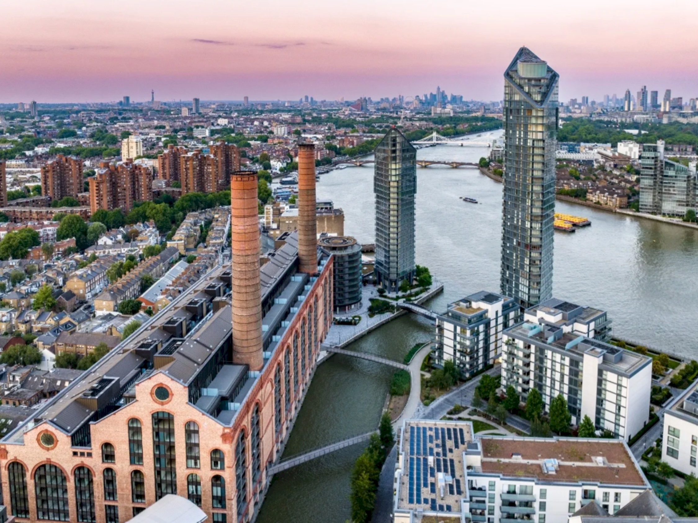 The London Penthouse Collection for up to Eight Persons in Chelsea Waterfront, Chelsea SW10 0SW - Property image 19 - VivreStays