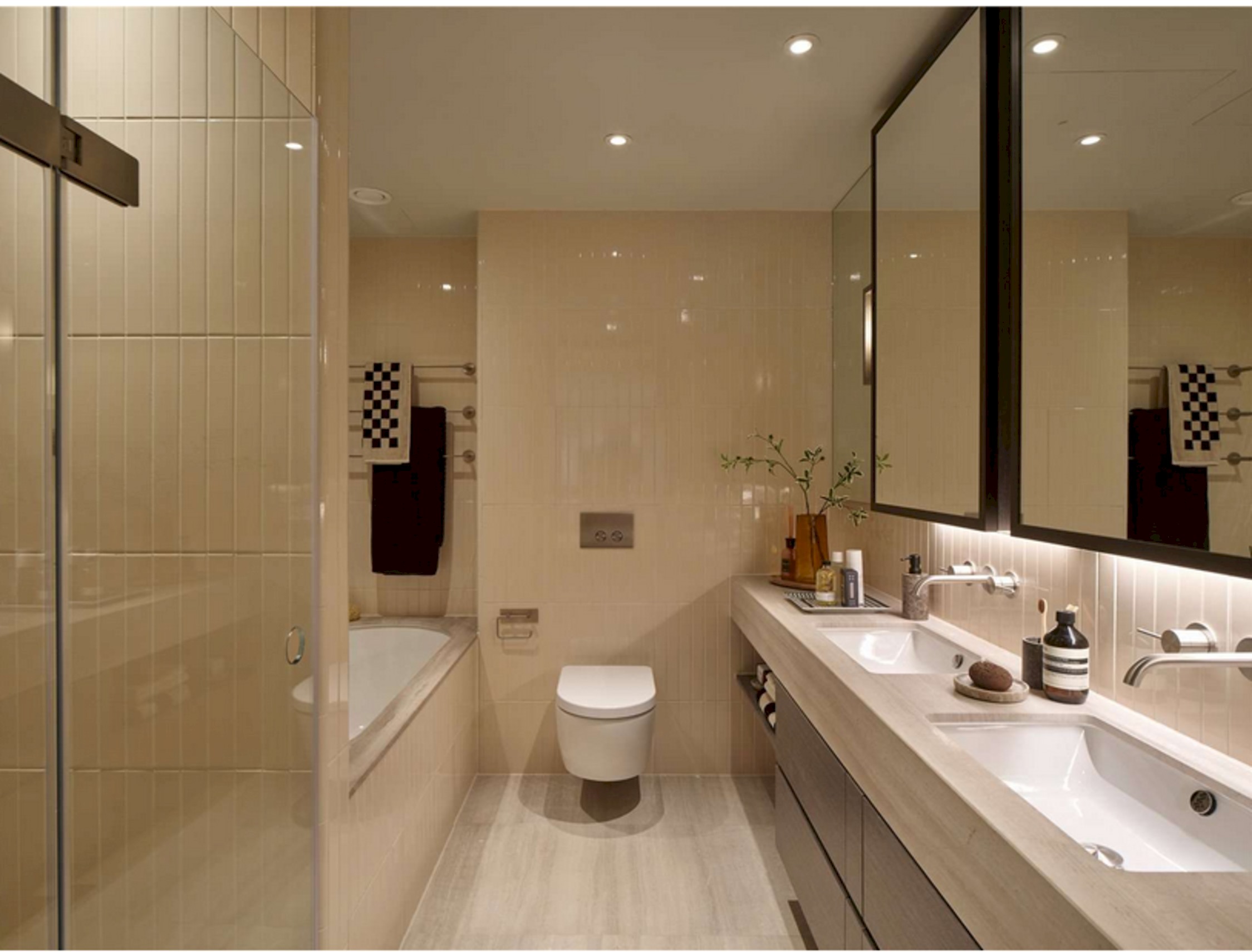 Harbor Heights Discreet London Home Away from Home in Chelsea Waterfront, Chelsea SW10 0QD - Property image 16 - VivreStays