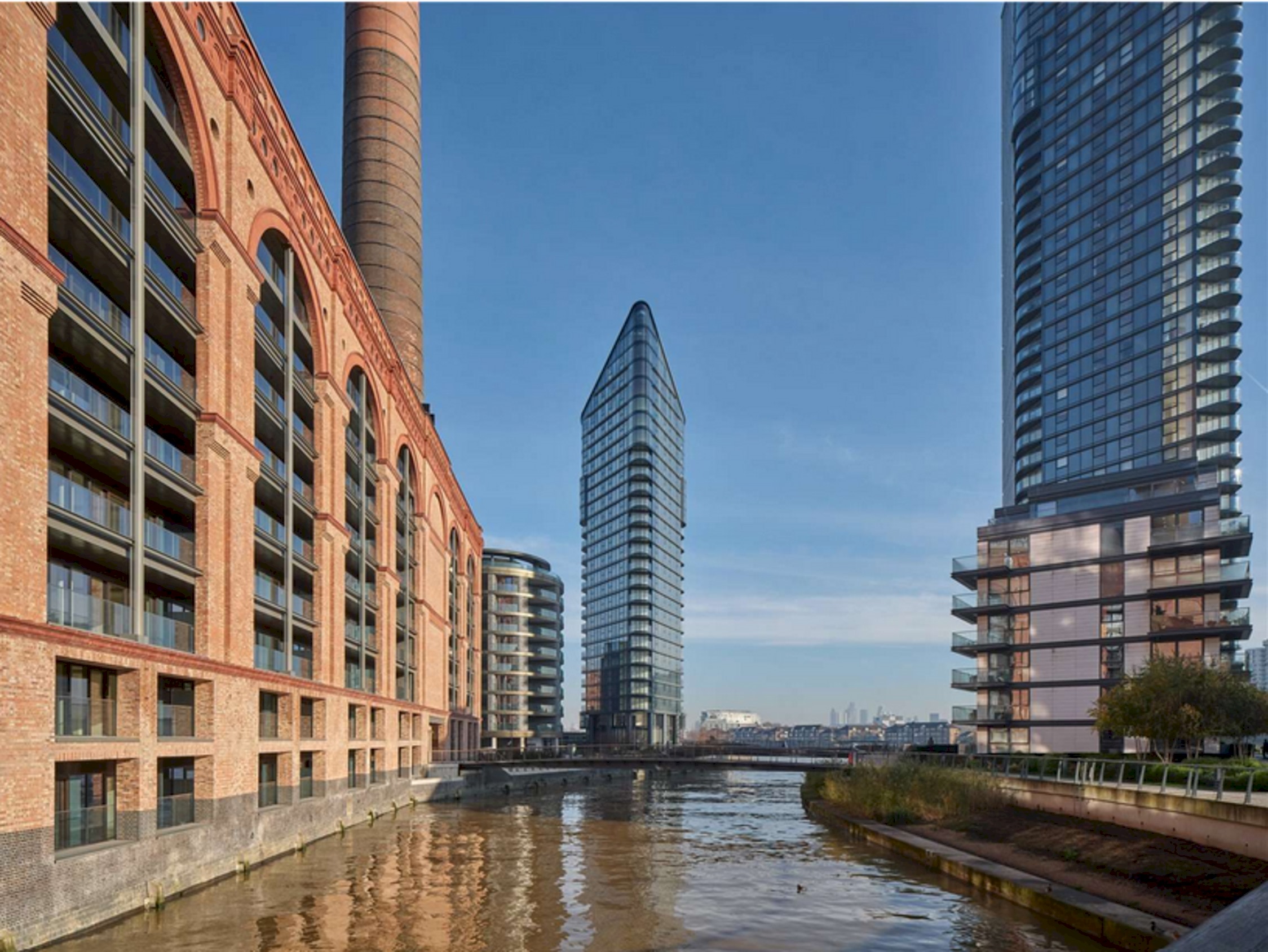 Modern Marvels 3rd Floor Waterfront Drive Penthouse in Chelsea Waterfront, Chelsea SW10 0SW - Property image 16 - VivreStays