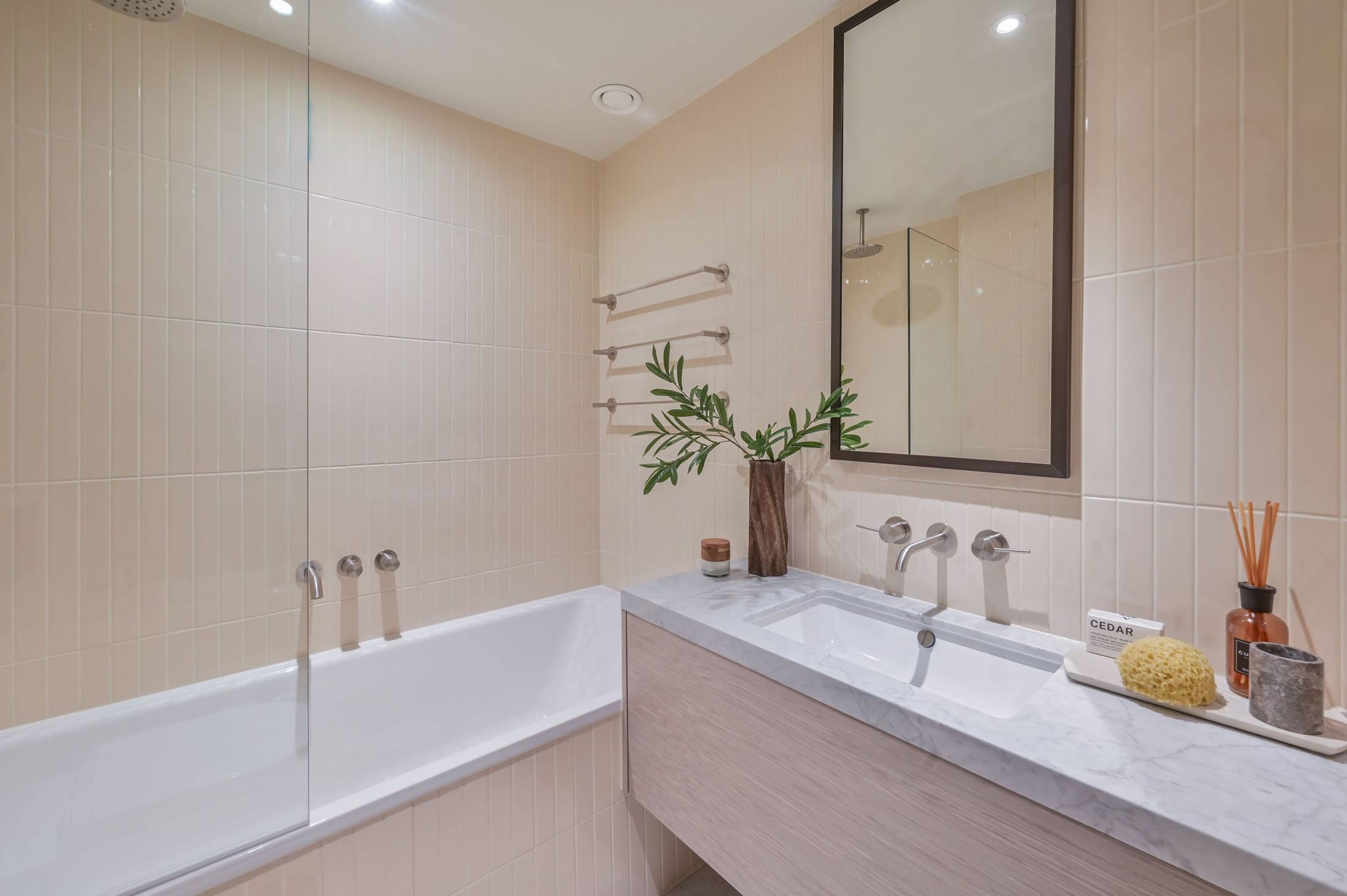 Executive Rainbow Ridge 4th Floor London Apartment in Chelsea Waterfront, Chelsea SW10 0QD - Property image 11 - VivreStays