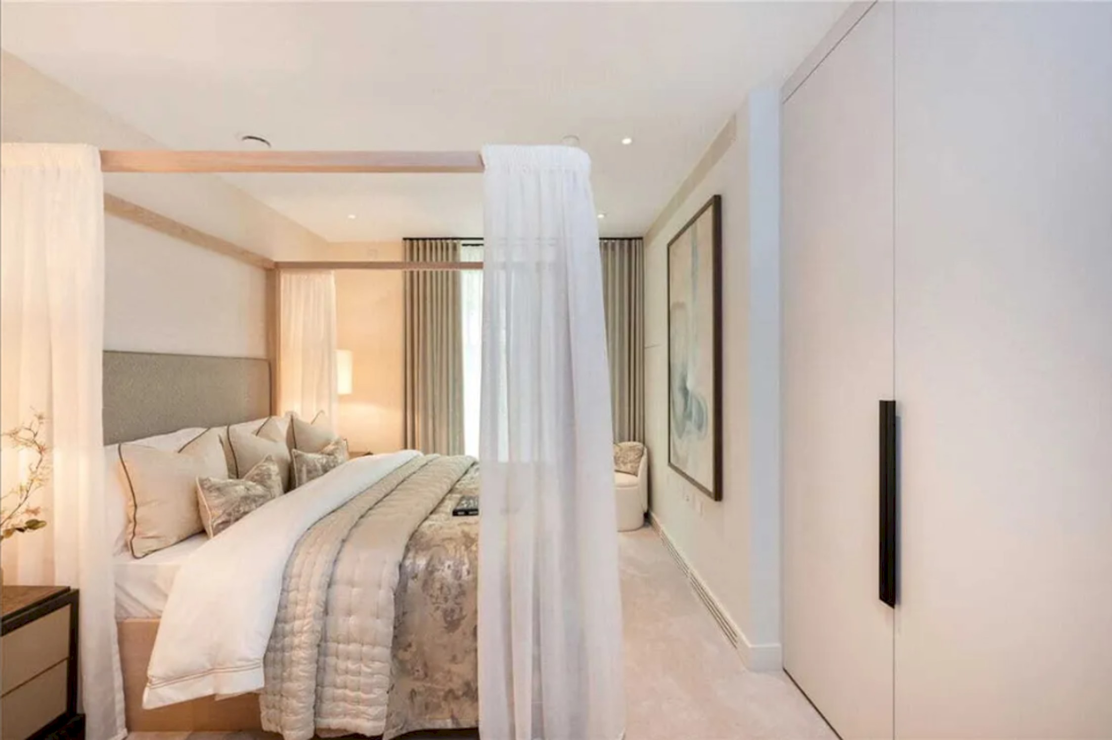 London City Lights Two Bedroom Apartment in Chelsea Harbour Dr, London SW6 2GH - Property image 17 - VivreStays