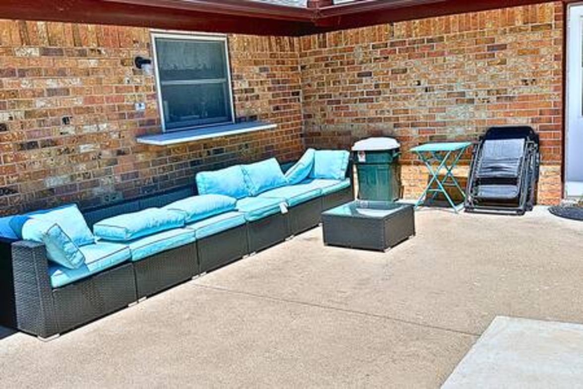 FW Studio | Pool + Desk | Near TX Speedway photo 2