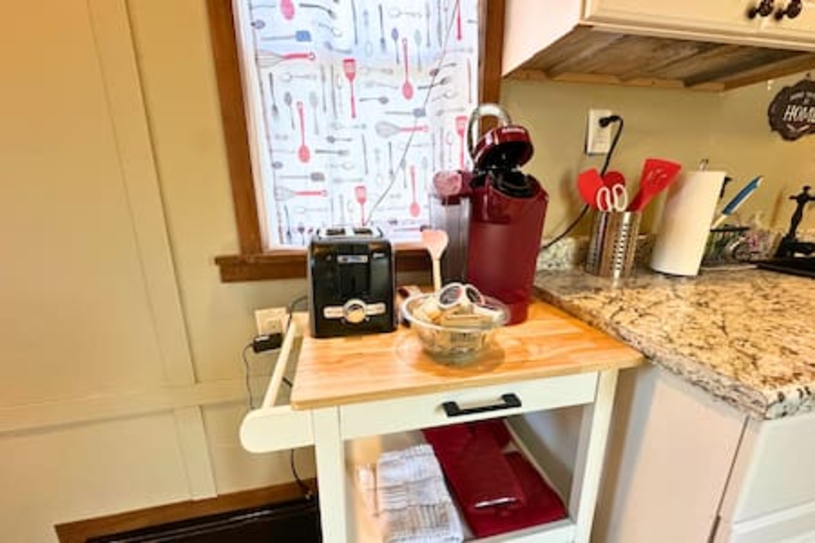 3 Tiny Town + Monthly + Utilities + Comfy Stay photo 5