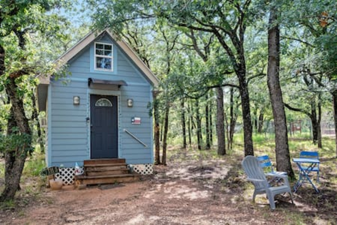 5 Tiny Town + Monthly + Utilities + Comfy Stay photo 2