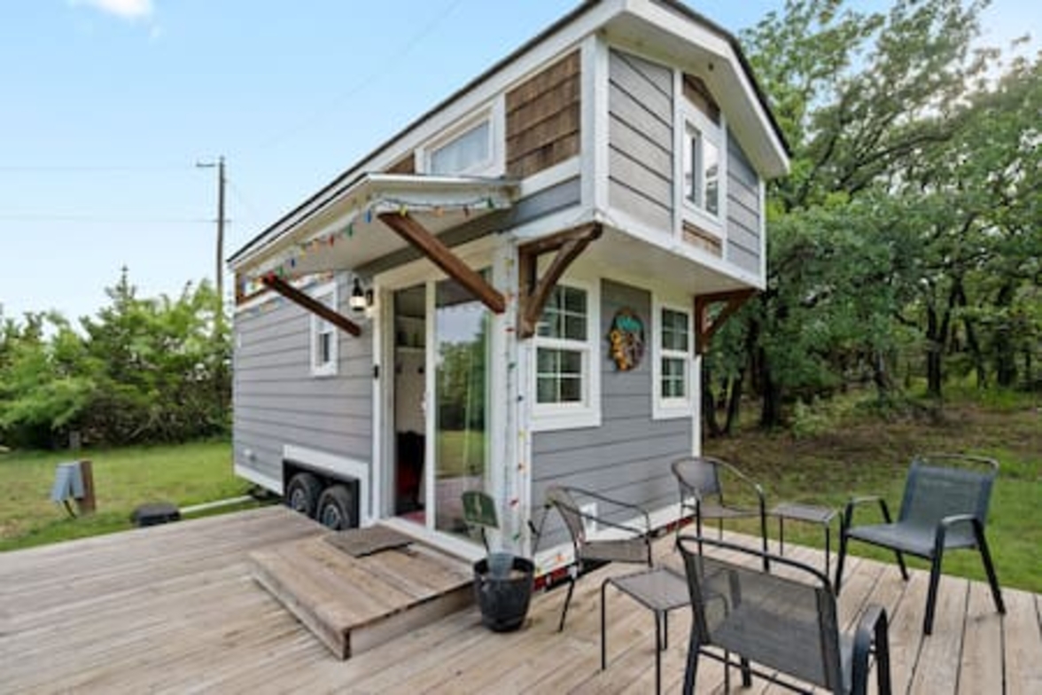 4 Tiny Town + Monthly + Utilities + Comfy Stay photo 1