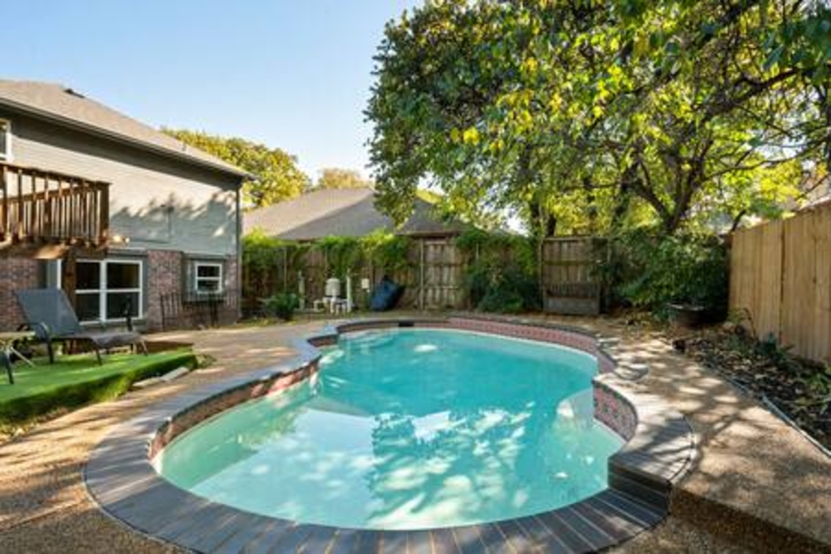 Epic Stay Pool + Fire Pit + *Location* photo 2