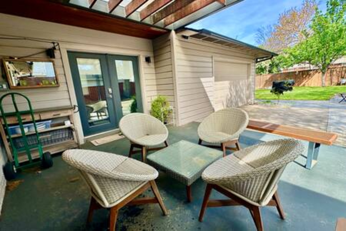 New Cottage + Monthly + Fire Pit + Outdoor Kitchen photo 1
