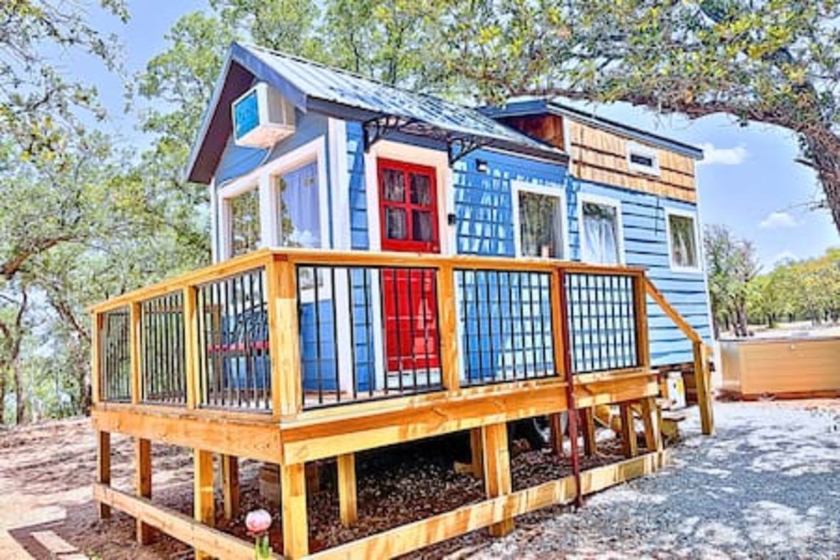  3 Lakefront, Comfortable, Affordable, Solo/Couple photo 1